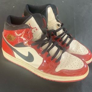 JORDAN 1 PATENT LEATHER CHICAGO BULLS!!!!